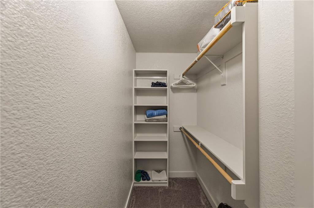 7026 Belmont Drive, Shawnee, KS 66226