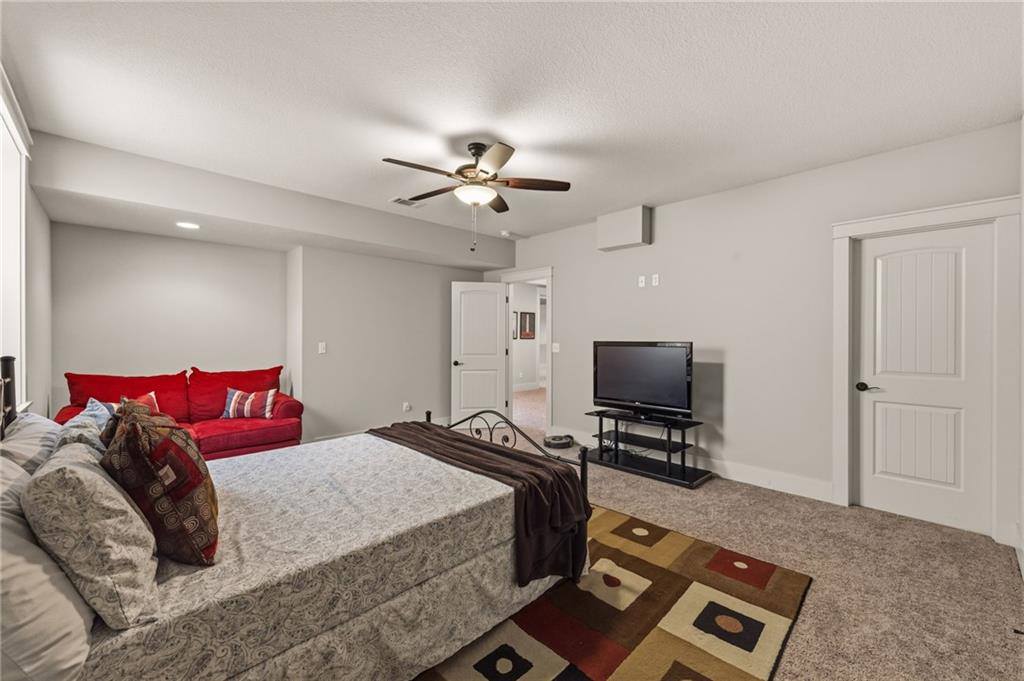 7026 Belmont Drive, Shawnee, KS 66226