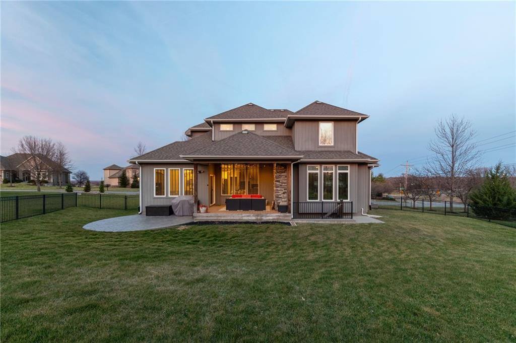 7026 Belmont Drive, Shawnee, KS 66226