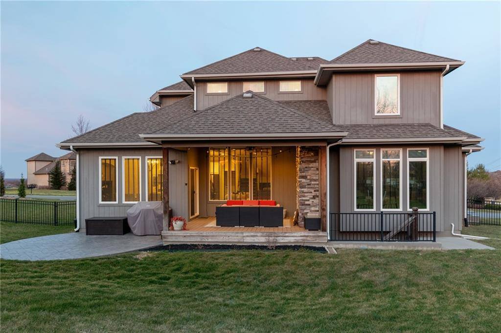 7026 Belmont Drive, Shawnee, KS 66226