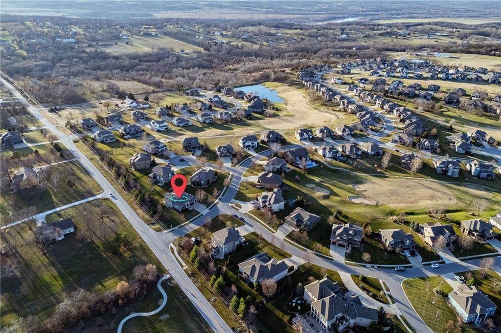 7026 Belmont Drive, Shawnee, KS 66226