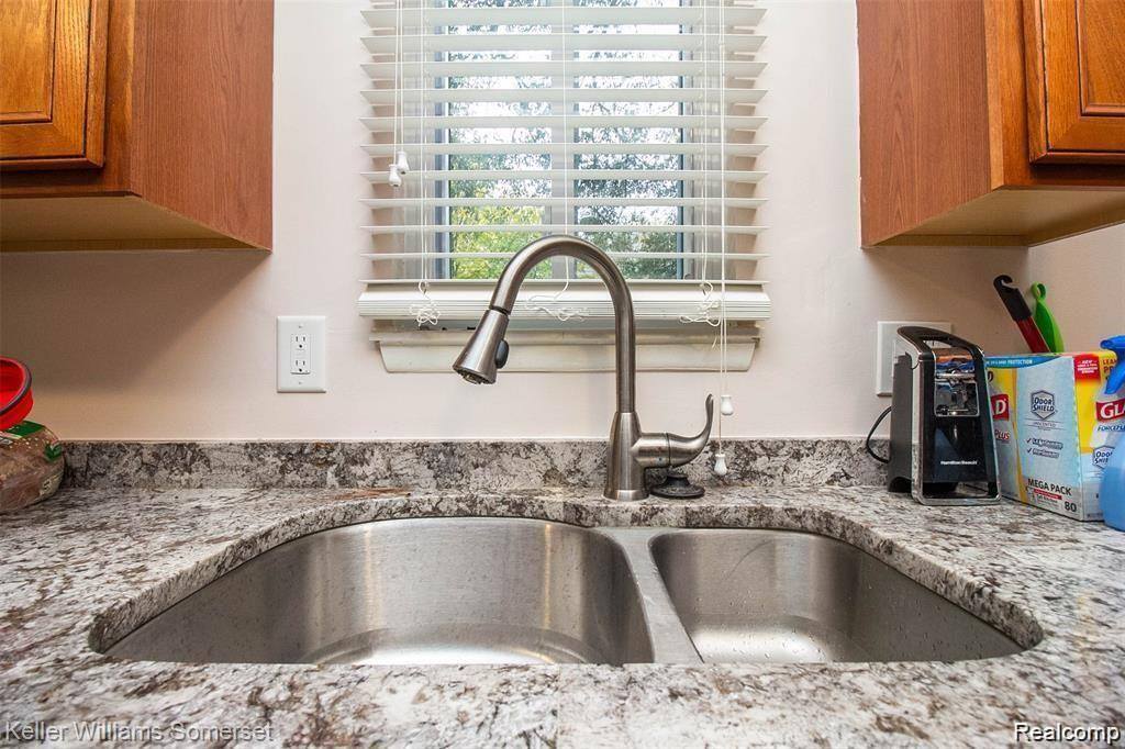 24915 Tallman Avenue, WarrenCity_Macomb, MI 48089