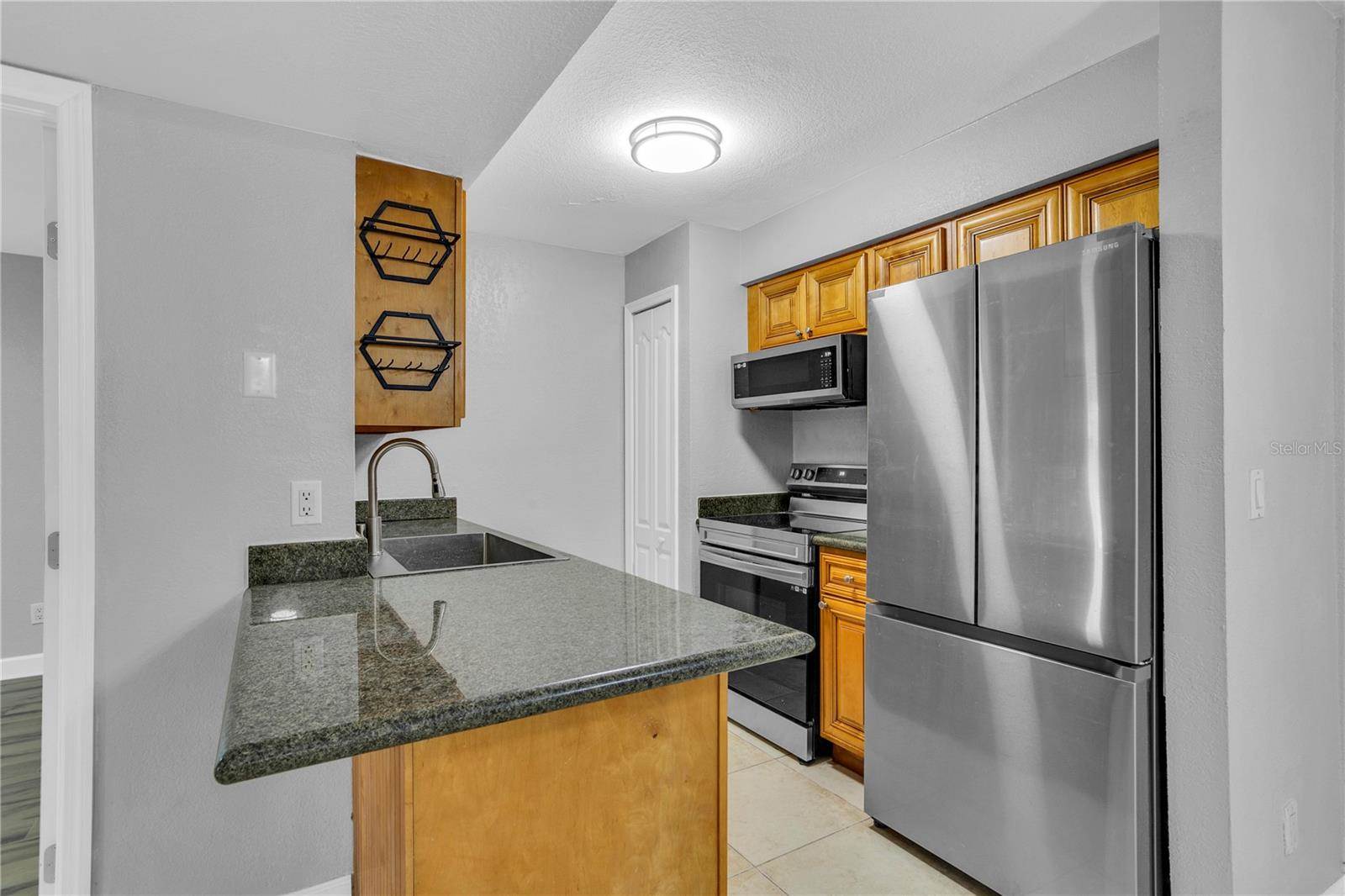 209 Red Cedar Place, #209, Brandon, FL 33510