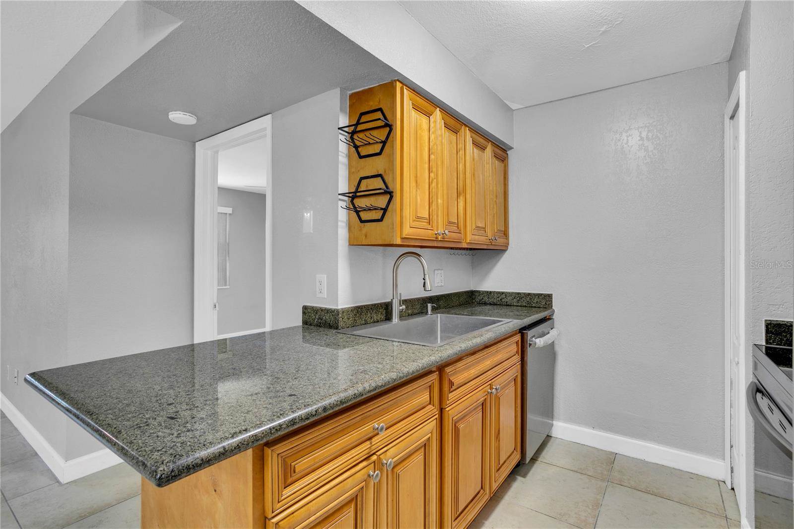 209 Red Cedar Place, #209, Brandon, FL 33510
