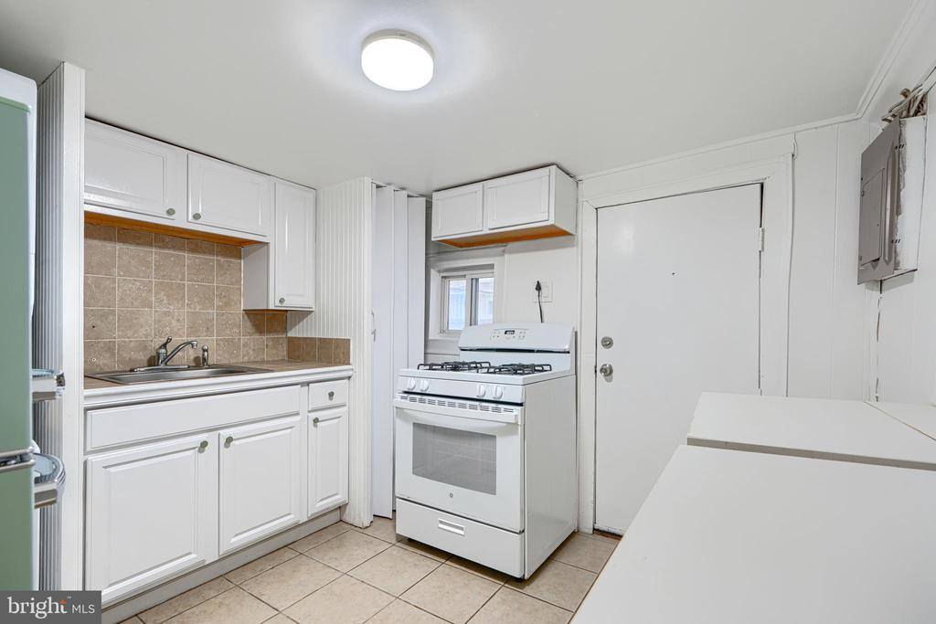 2015 Spark Court, Baltimore, MD 21231