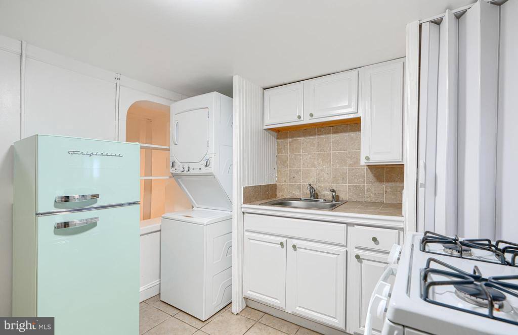 2015 Spark Court, Baltimore, MD 21231