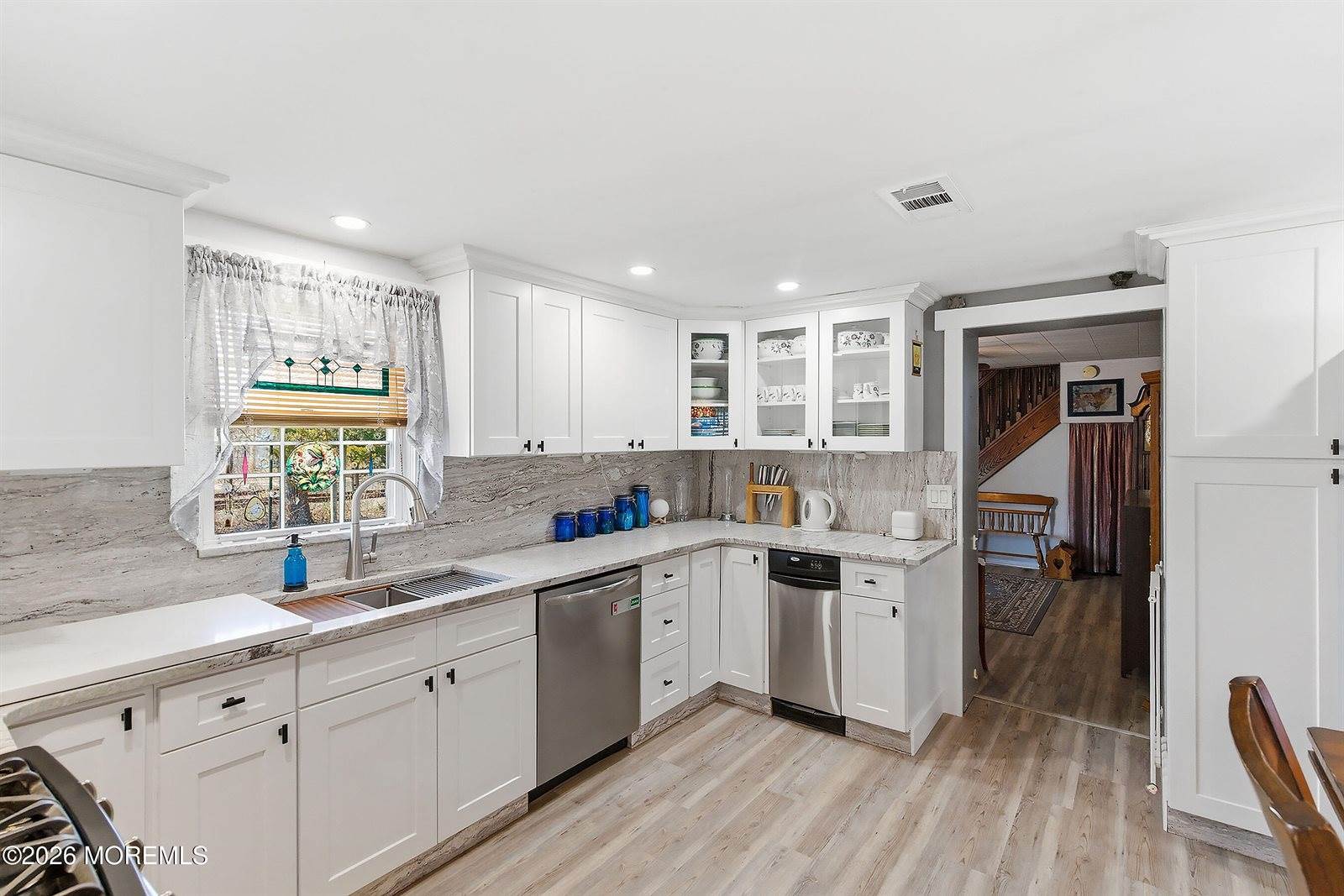 7 Marl Road, Farmingdale, NJ 07727