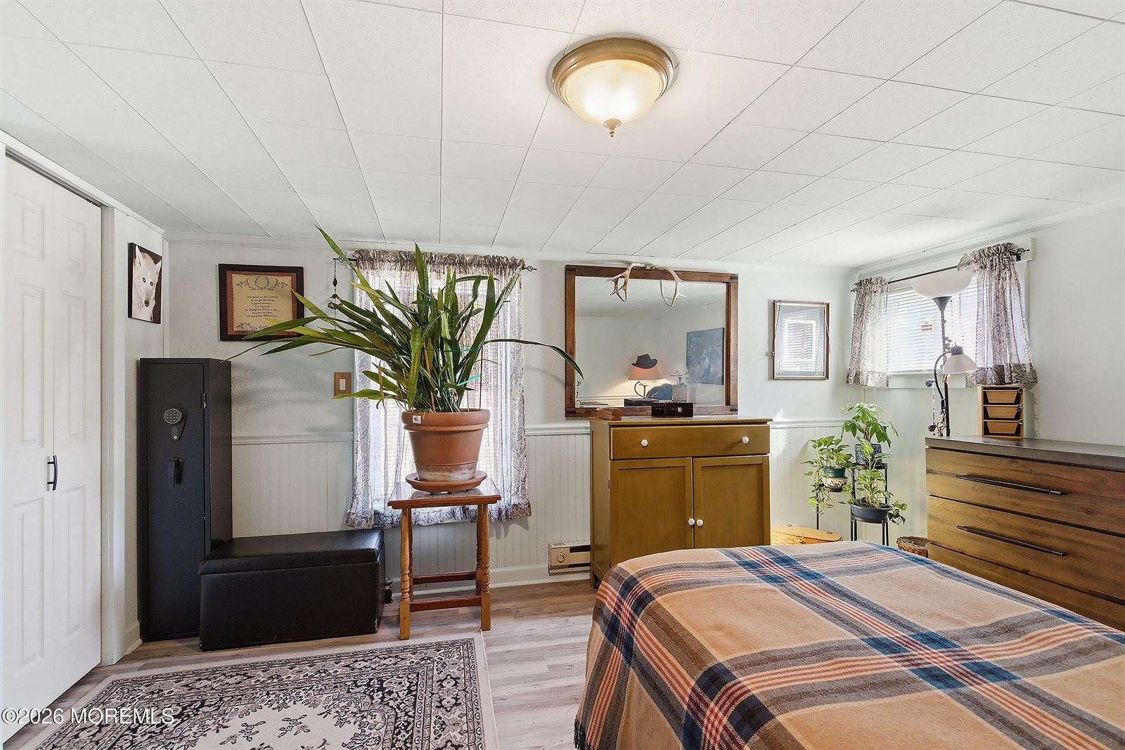 7 Marl Road, Farmingdale, NJ 07727