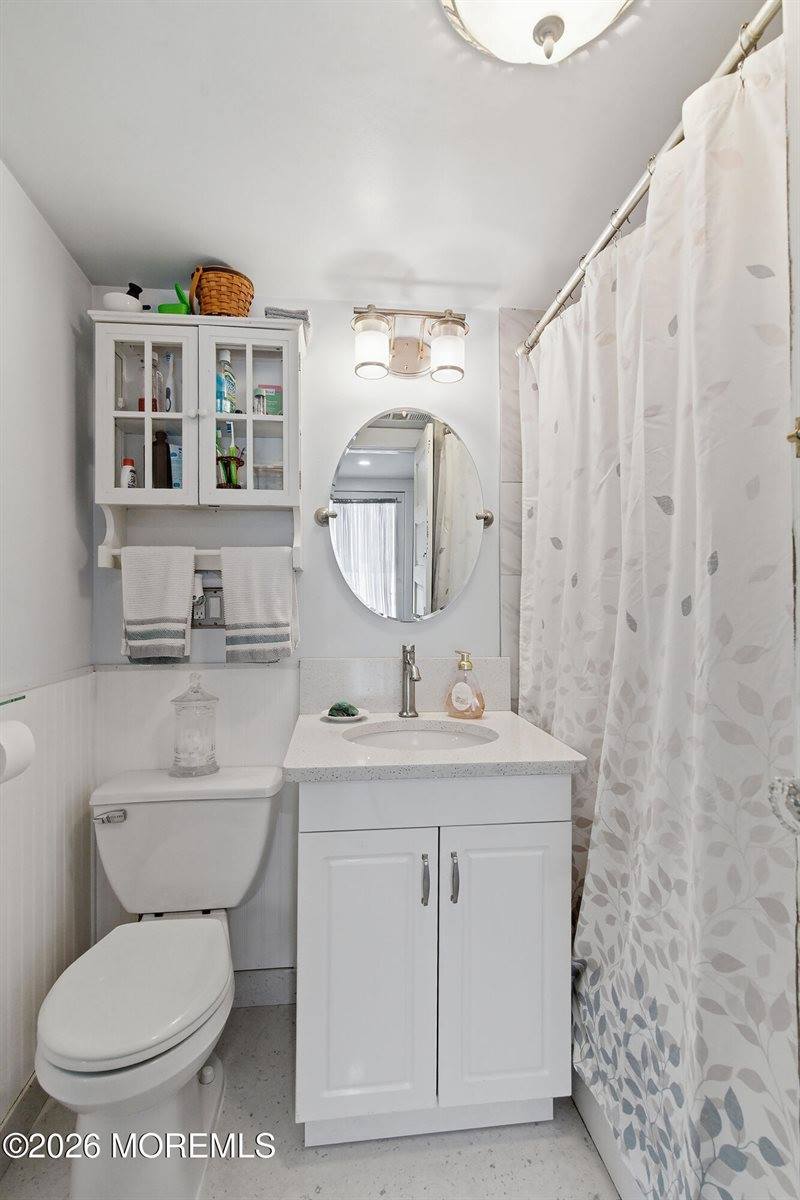 7 Marl Road, Farmingdale, NJ 07727