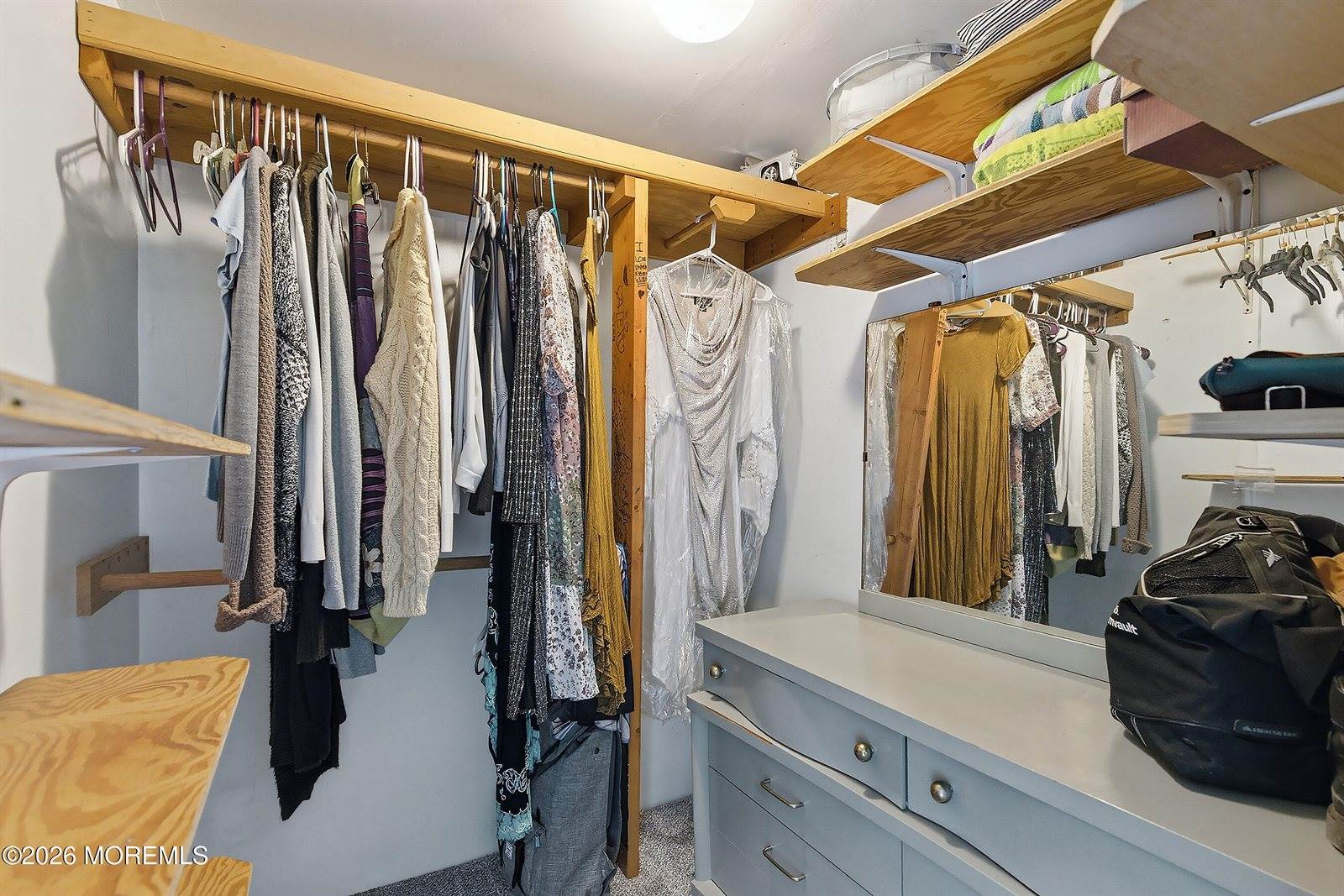 7 Marl Road, Farmingdale, NJ 07727