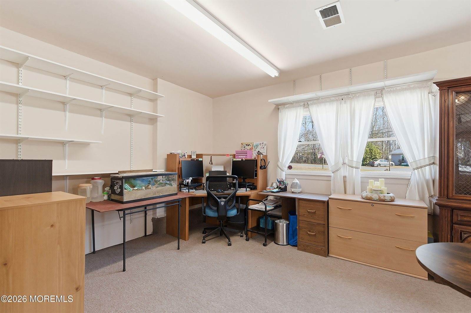 7 Marl Road, Farmingdale, NJ 07727