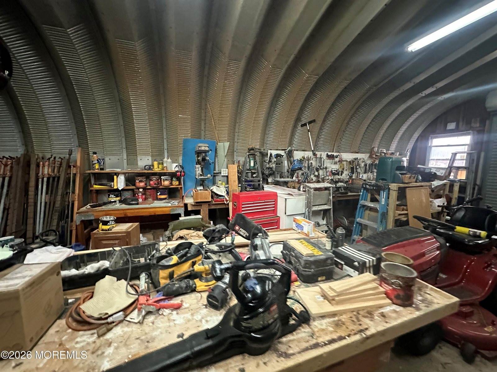 7 Marl Road, Farmingdale, NJ 07727