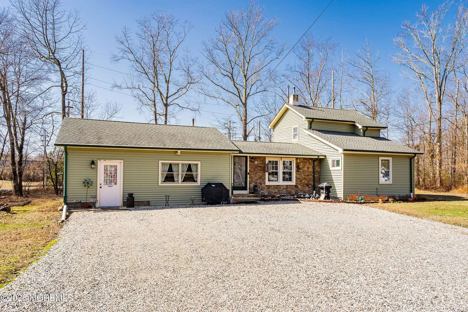 7 Marl Road, Farmingdale, NJ 07727