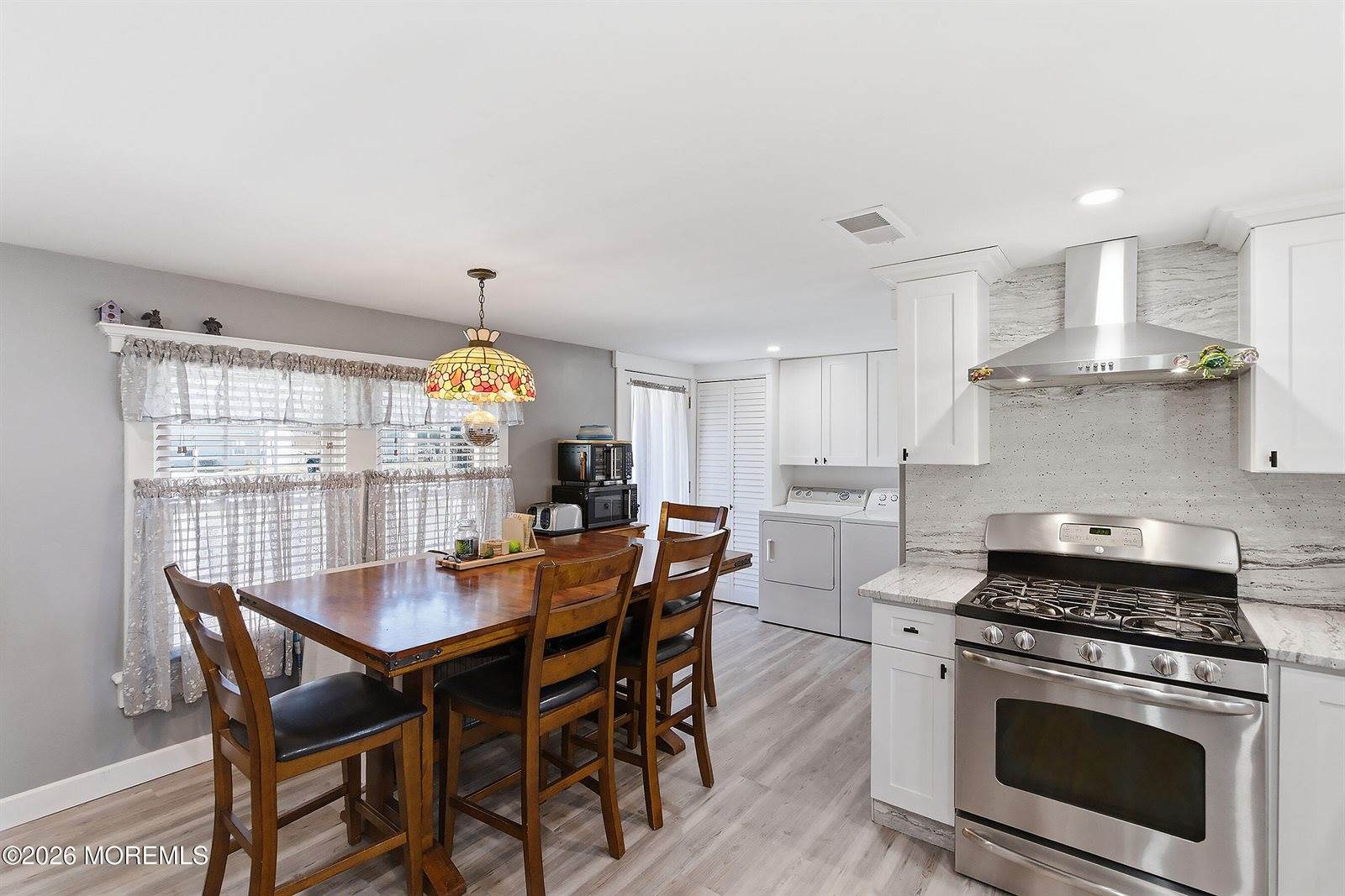 7 Marl Road, Farmingdale, NJ 07727