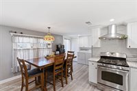 7 Marl Road, Farmingdale, NJ 07727