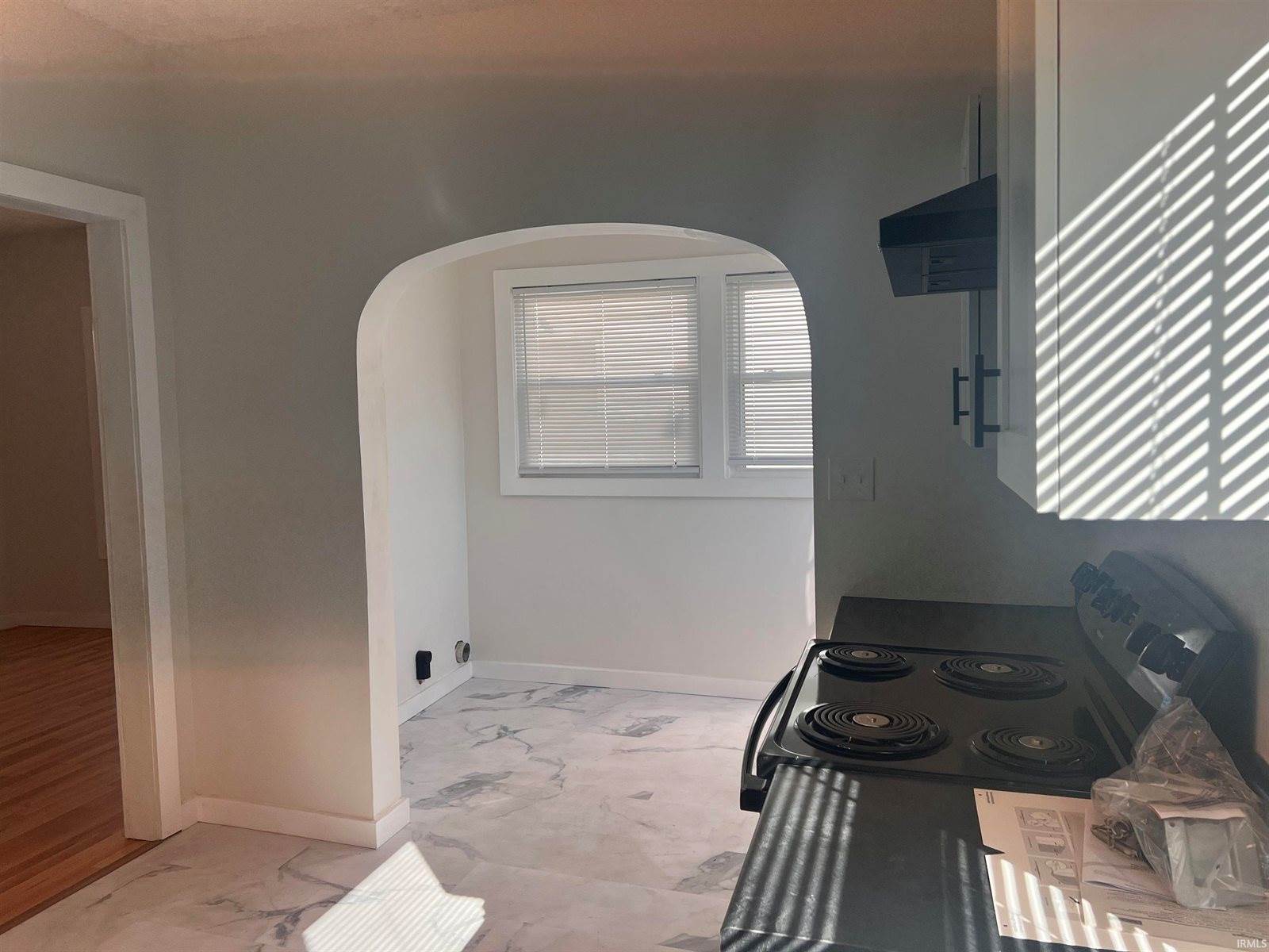 2004 S Walnut Street, Muncie, IN 47302