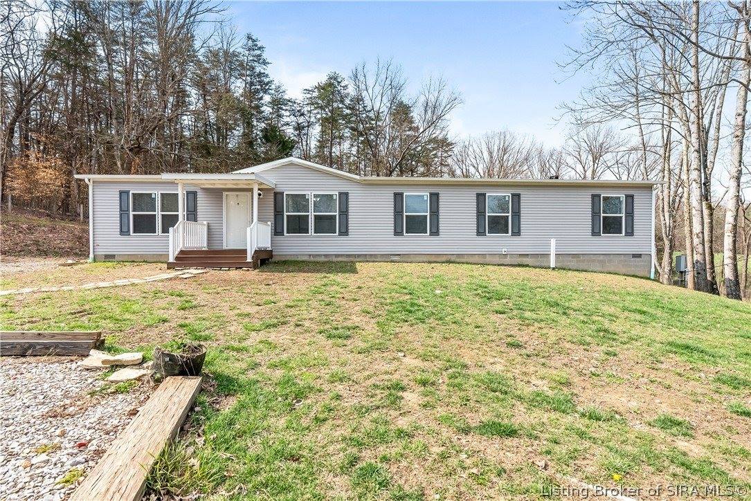 10109 South Maplewood Court, Pekin, IN 47165