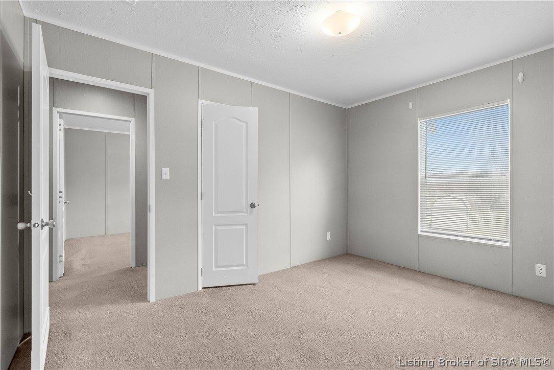 10109 South Maplewood Court, Pekin, IN 47165