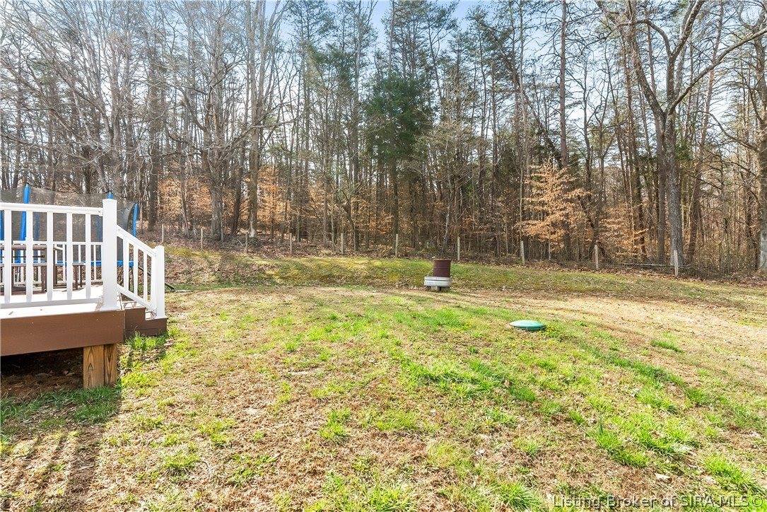 10109 South Maplewood Court, Pekin, IN 47165