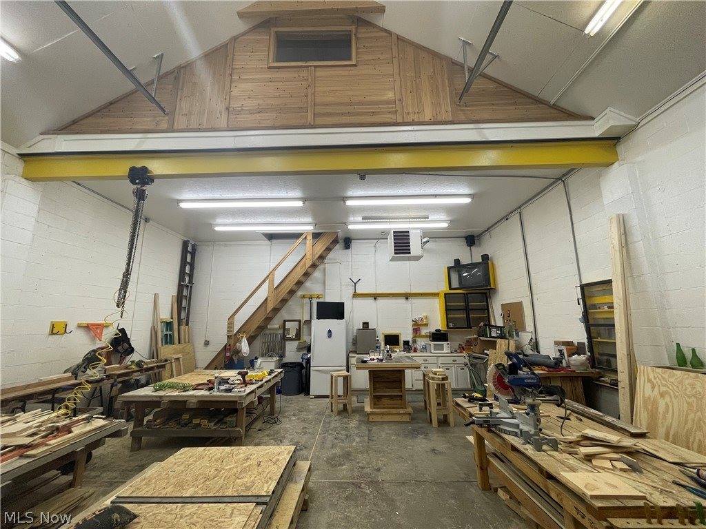 375 Forest Avenue, North Lima, OH 44452