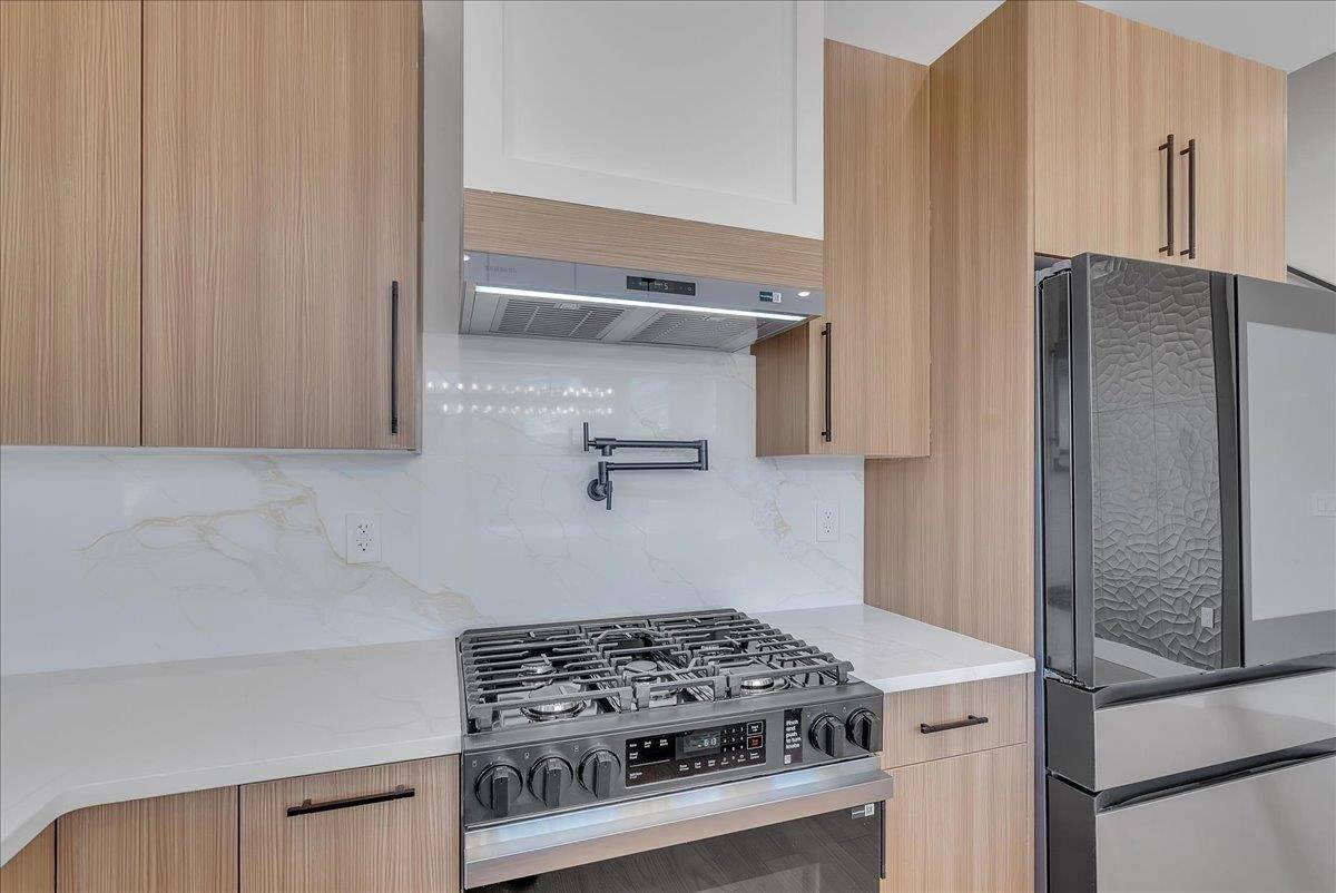 206 Clendenny Ave, JC, West Bergen, NJ 07304