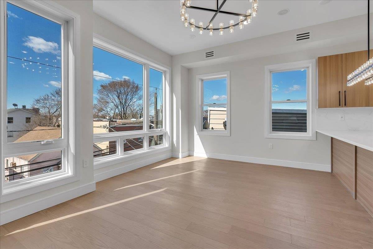 206 Clendenny Ave, JC, West Bergen, NJ 07304