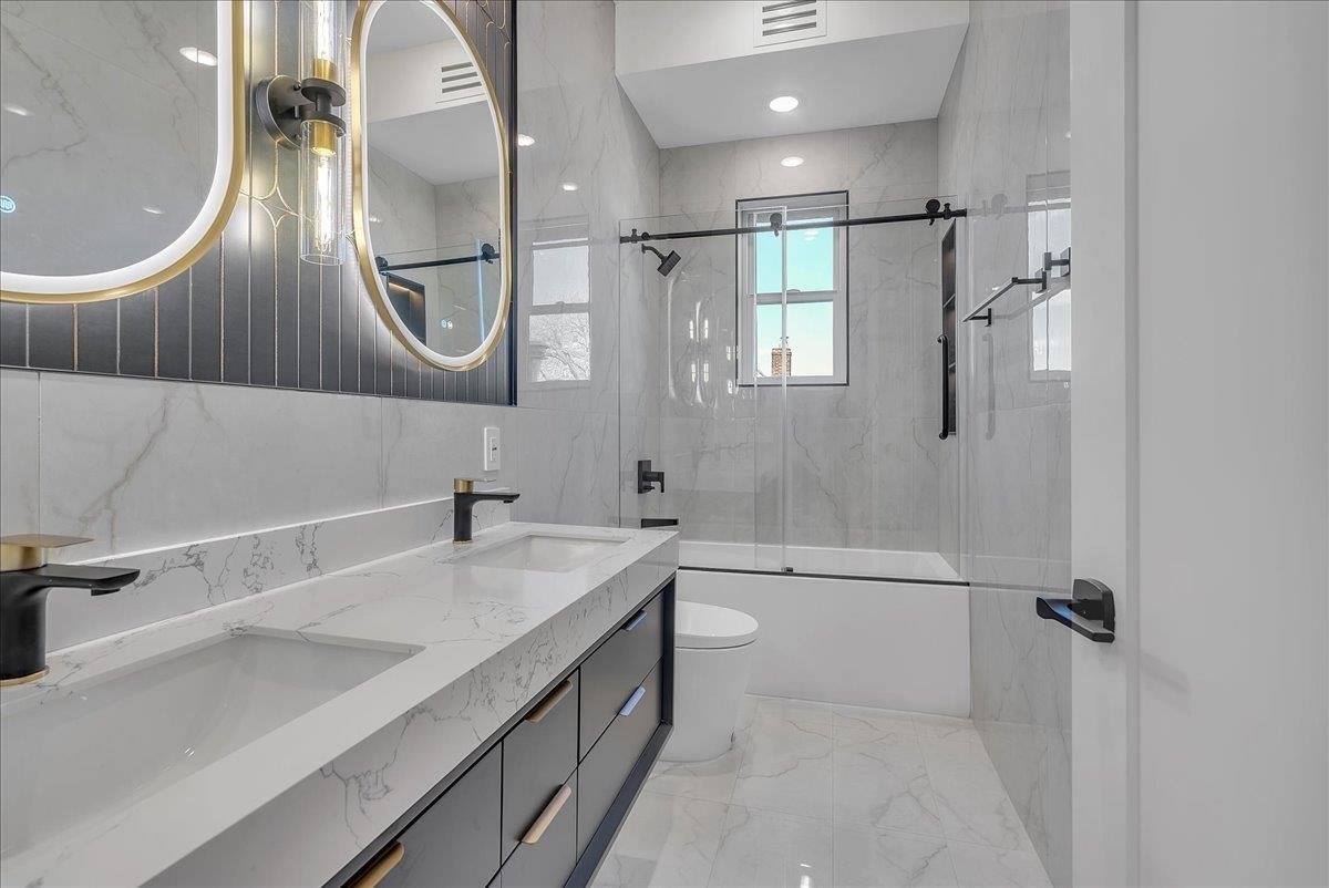 206 Clendenny Ave, JC, West Bergen, NJ 07304