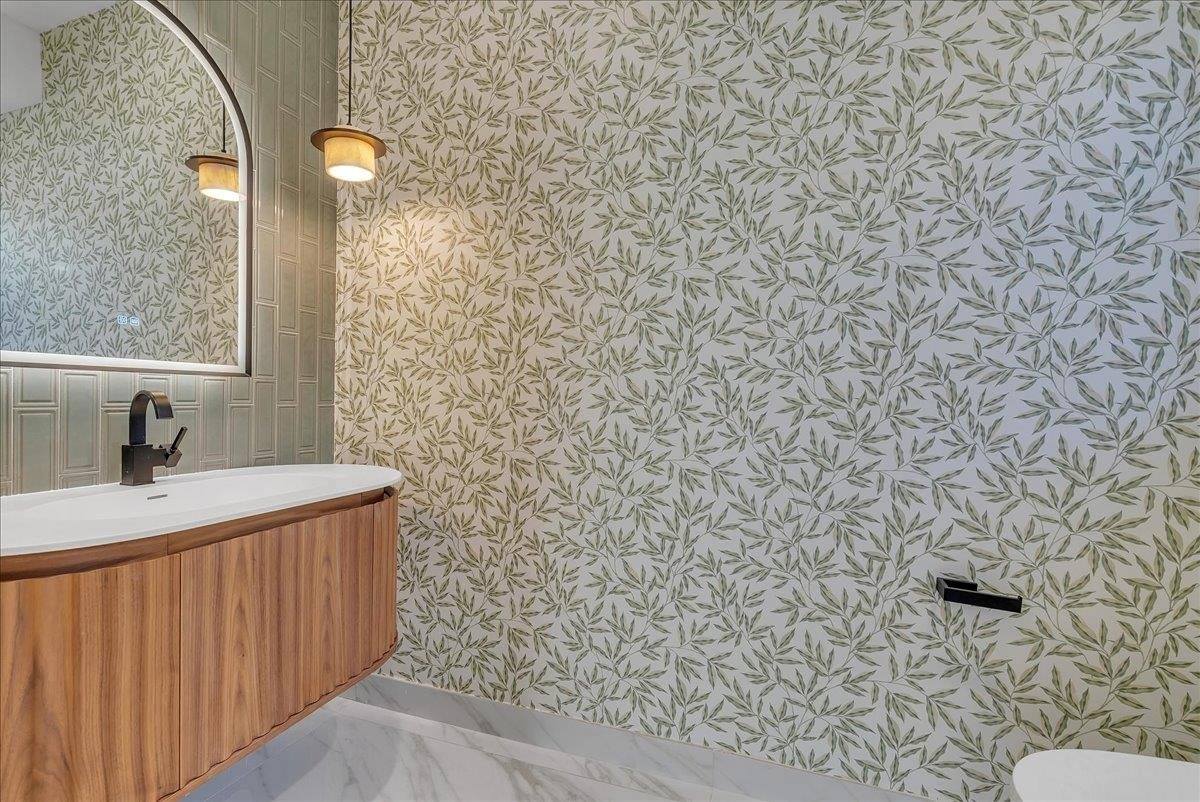 206 Clendenny Ave, JC, West Bergen, NJ 07304