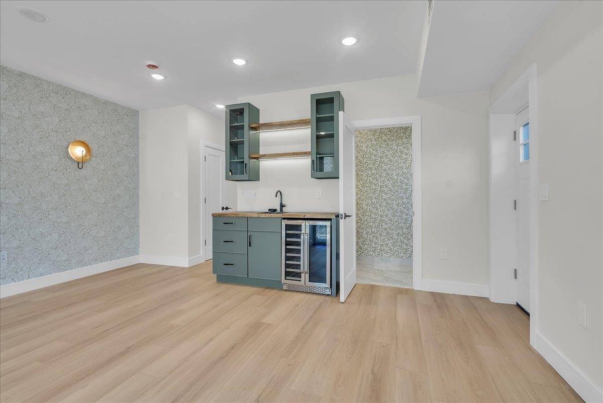 206 Clendenny Ave, JC, West Bergen, NJ 07304