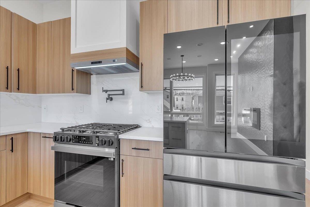 206 Clendenny Ave, JC, West Bergen, NJ 07304