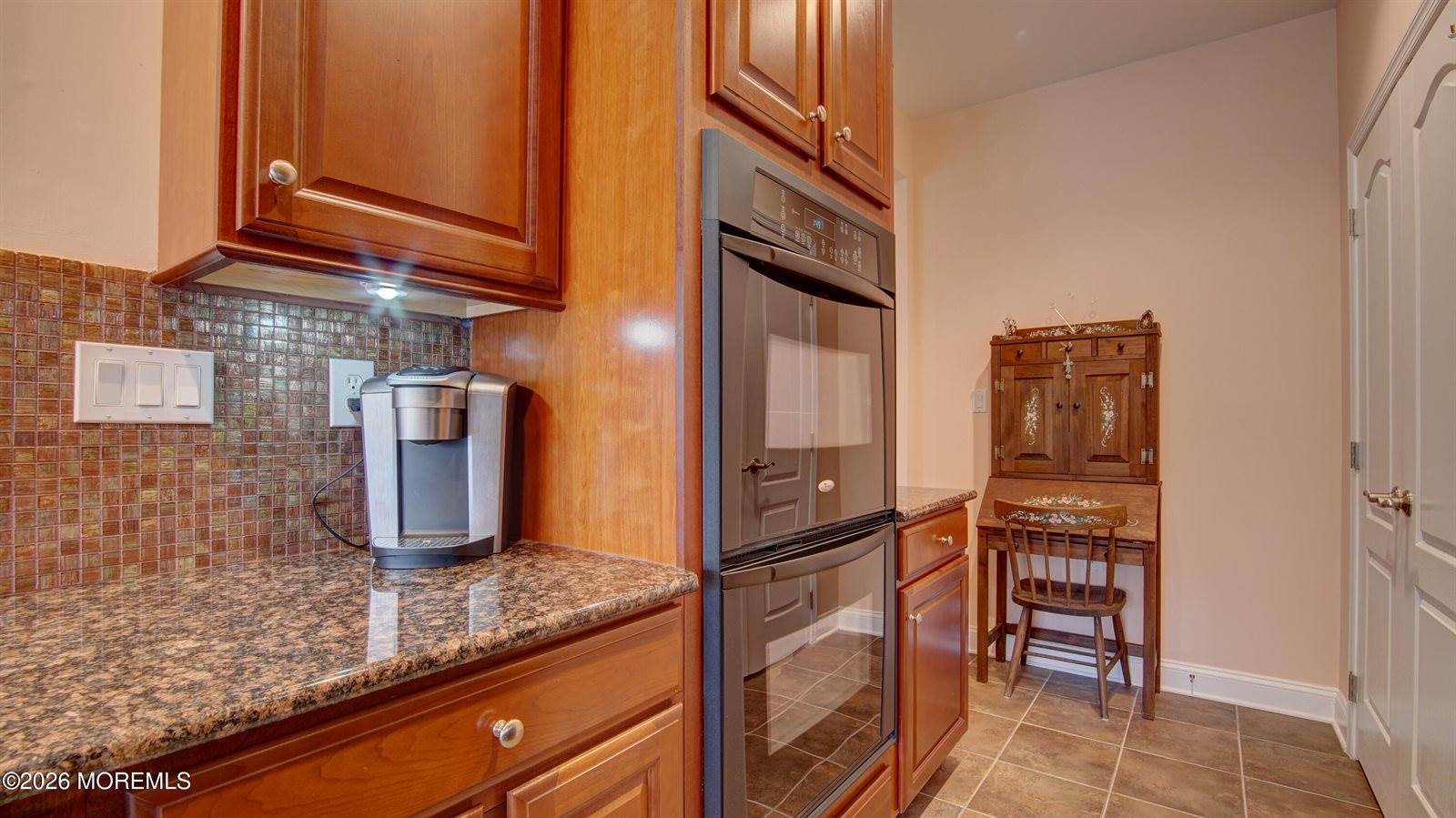 21 West Baccio Lane, Farmingdale, NJ 07727