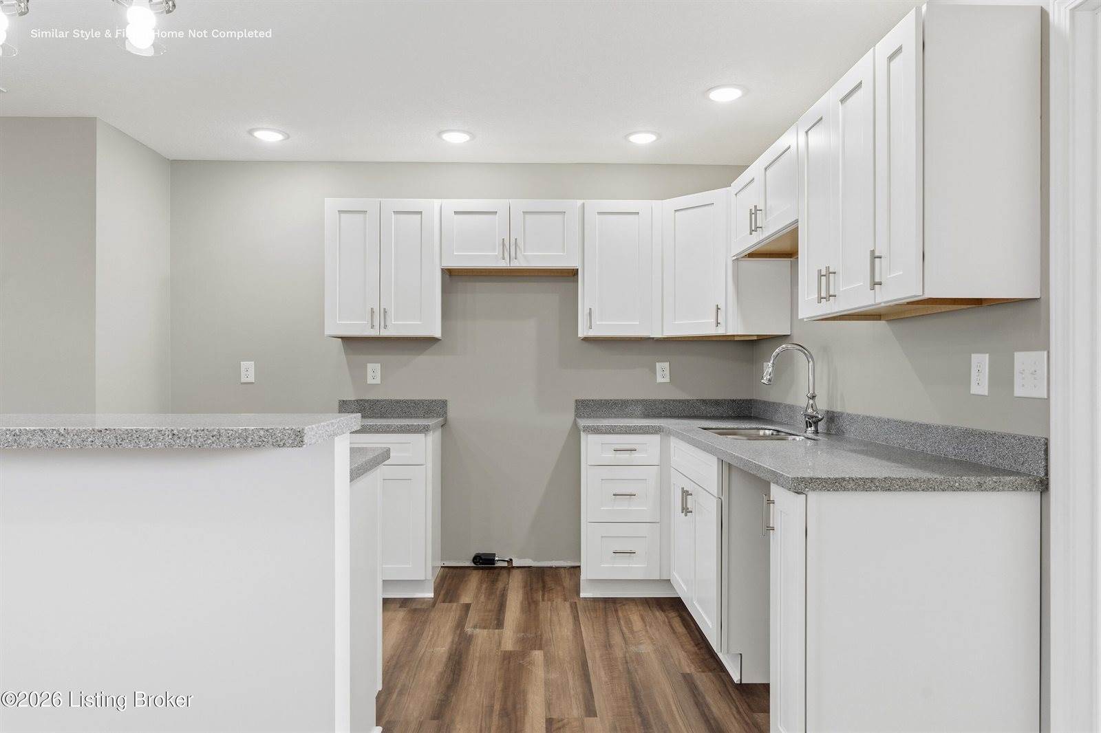 37 Paislynne Ct, Brandenburg, KY 40108