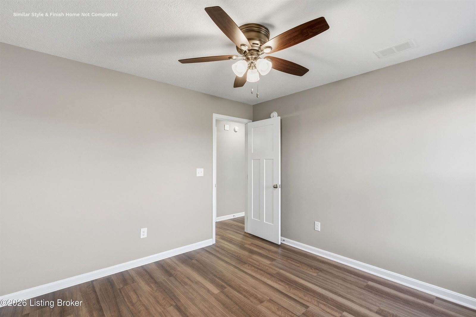 37 Paislynne Ct, Brandenburg, KY 40108