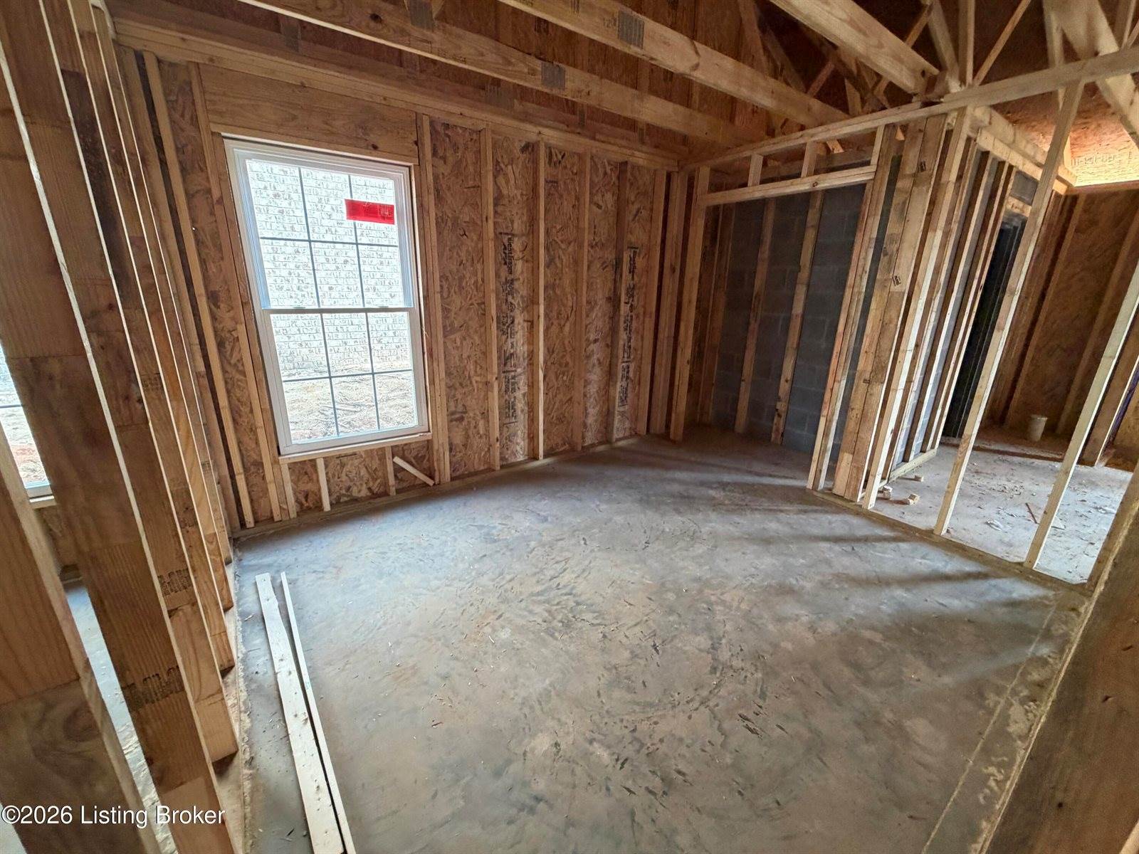 37 Paislynne Ct, Brandenburg, KY 40108