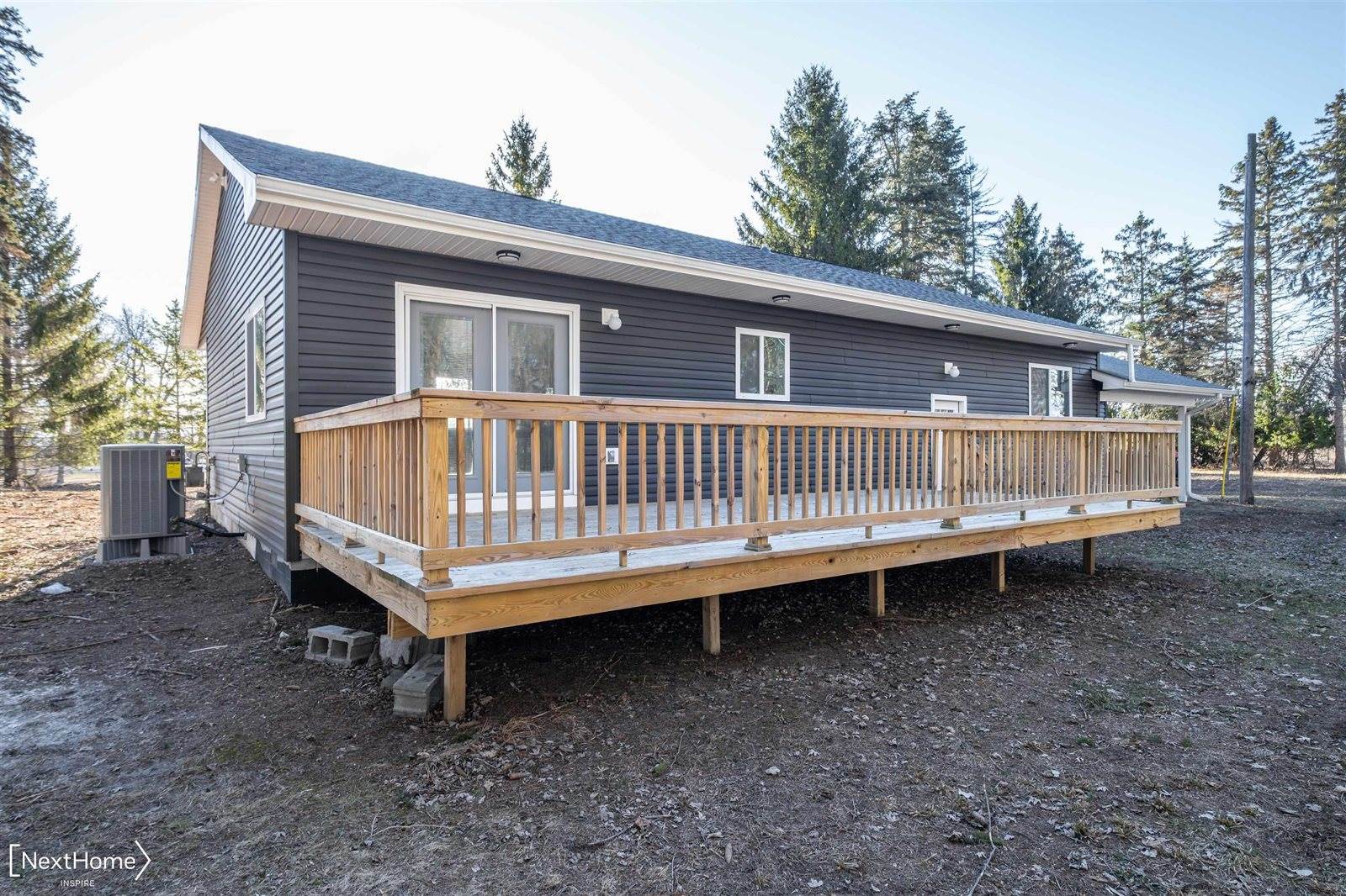 229 N Water Street, Au Gres, MI 48703