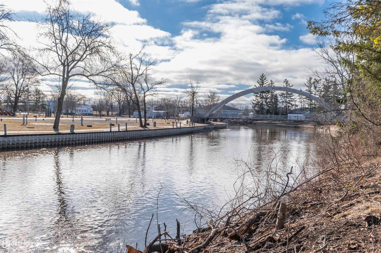 229 N Water Street, Au Gres, MI 48703