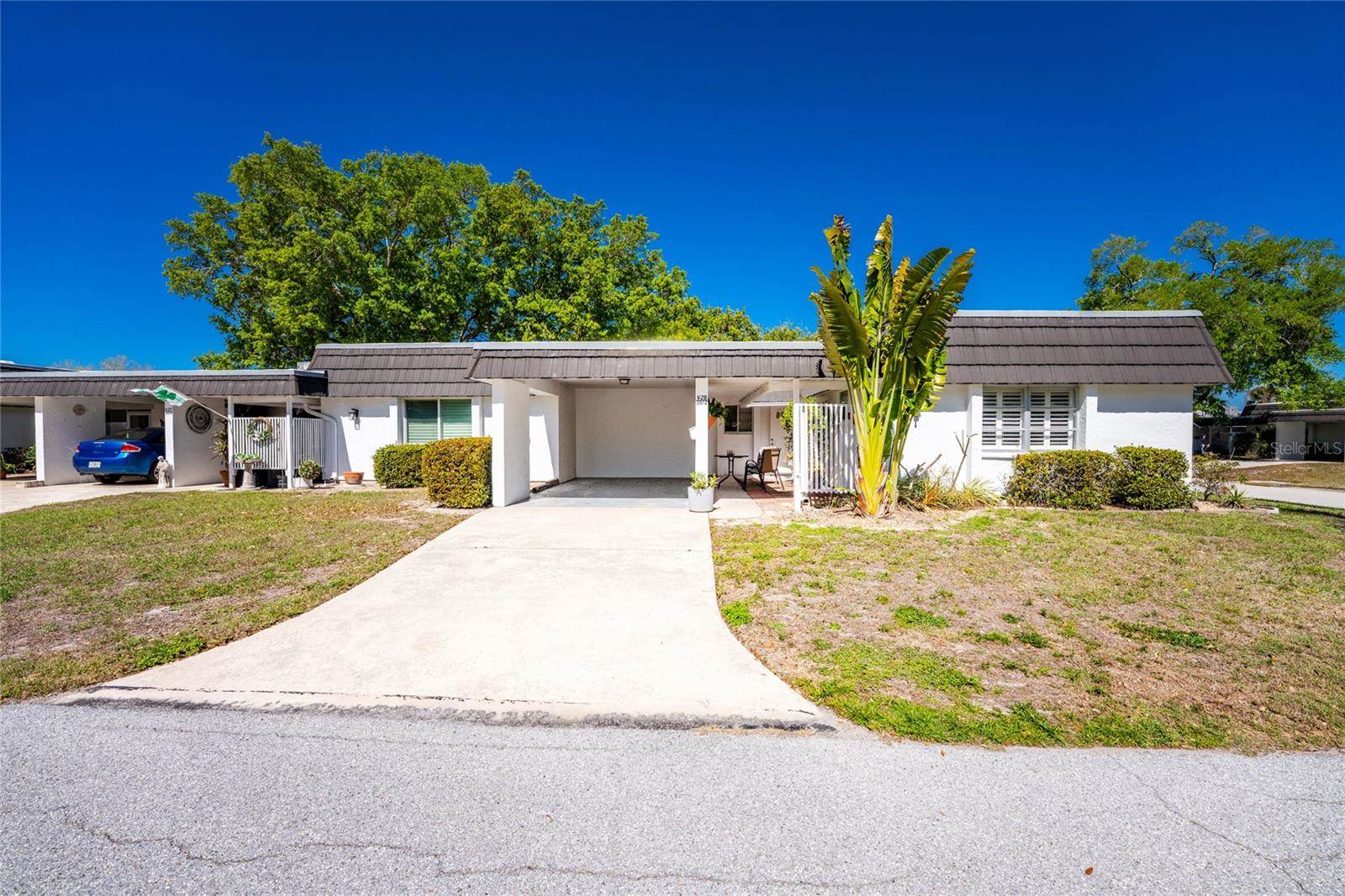 3972 Overlook Bend, #28, Sarasota, FL 34232