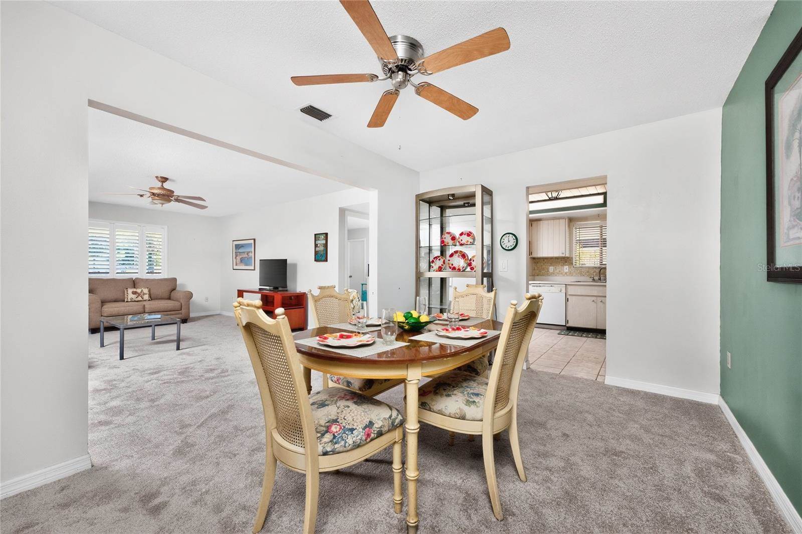 3972 Overlook Bend, #28, Sarasota, FL 34232