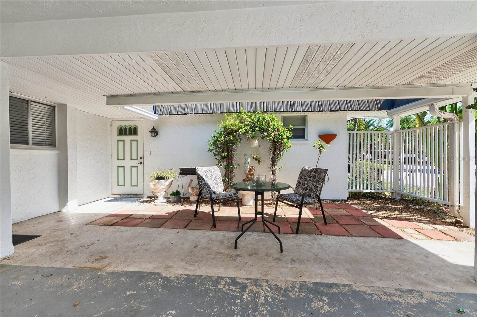 3972 Overlook Bend, #28, Sarasota, FL 34232