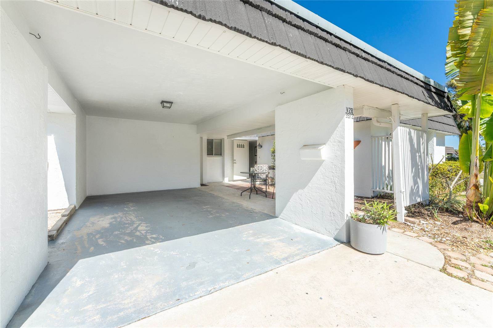 3972 Overlook Bend, #28, Sarasota, FL 34232