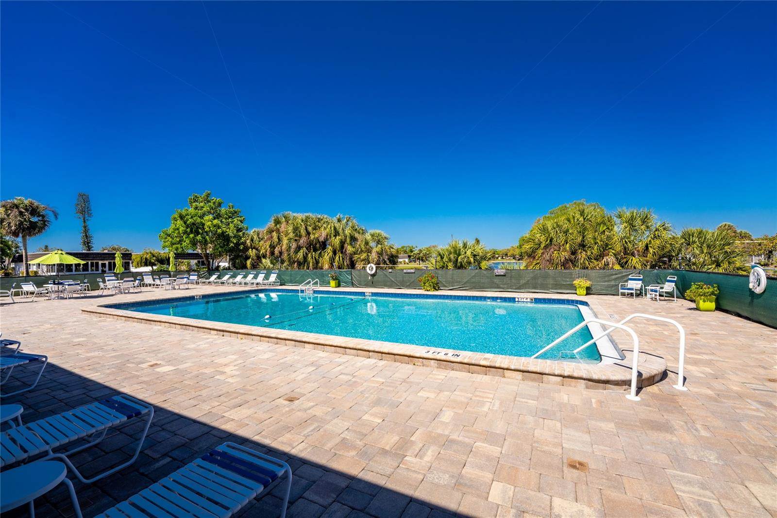 3972 Overlook Bend, #28, Sarasota, FL 34232