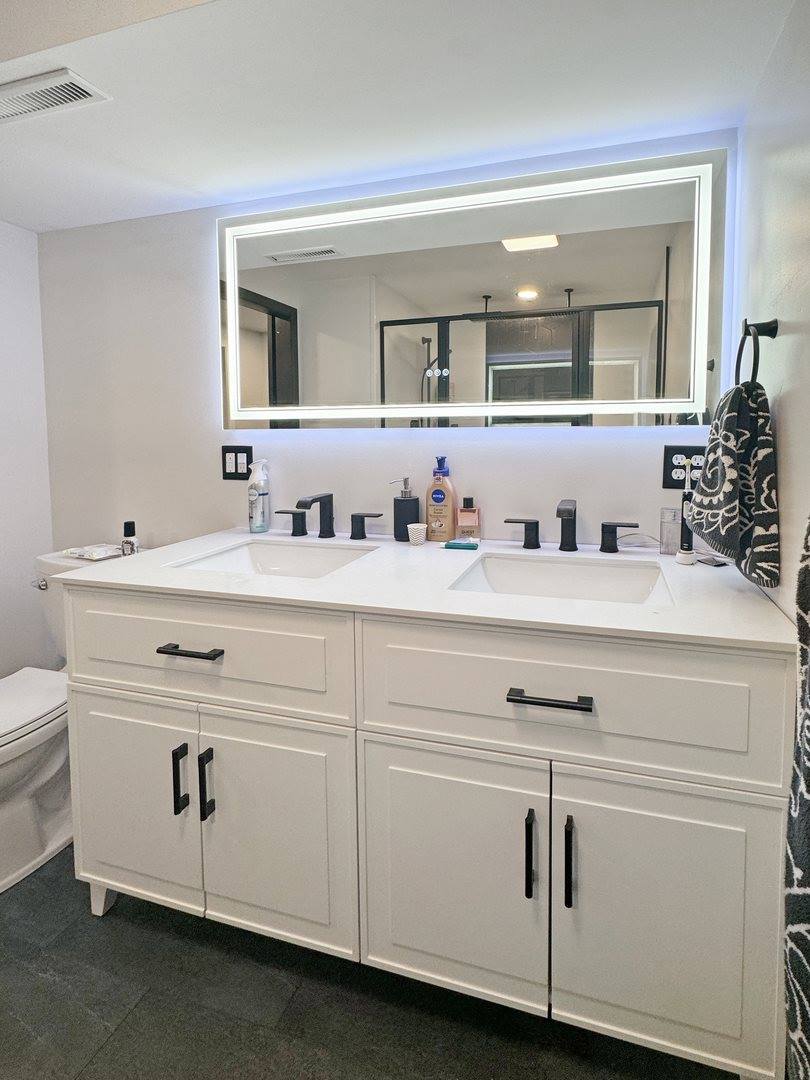 817 West Empire Street, Freeport, IL 61032