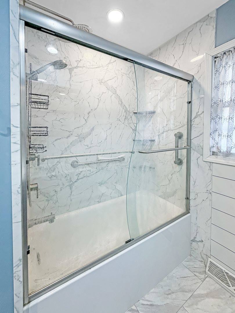 817 West Empire Street, Freeport, IL 61032