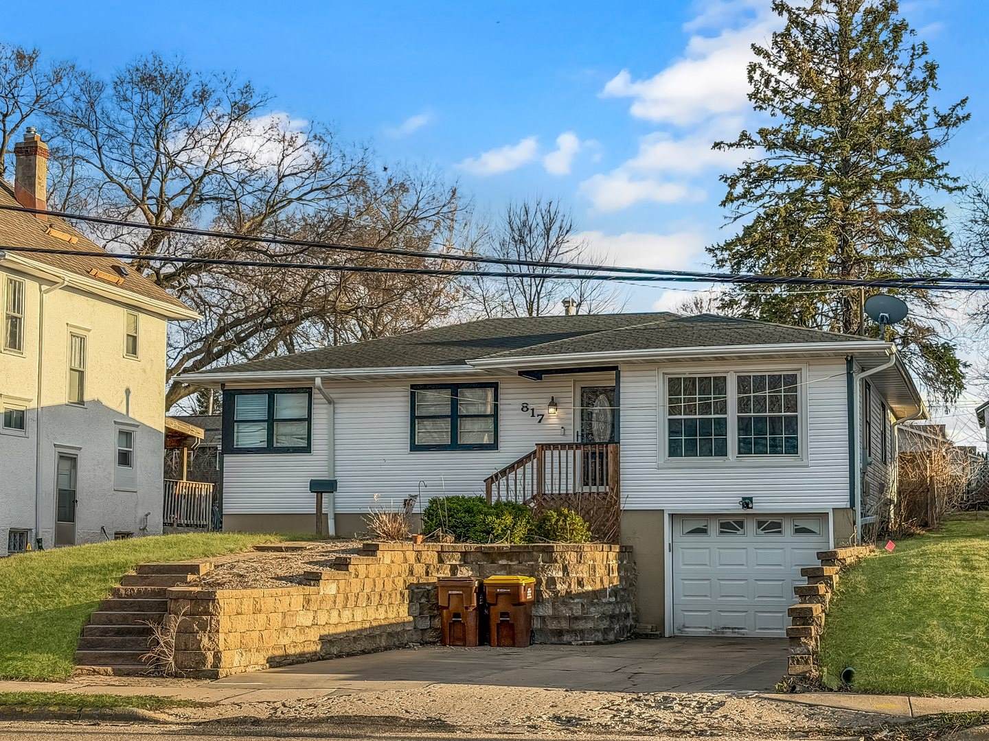 817 West Empire Street, Freeport, IL 61032