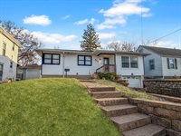 817 West Empire Street, Freeport, IL 61032