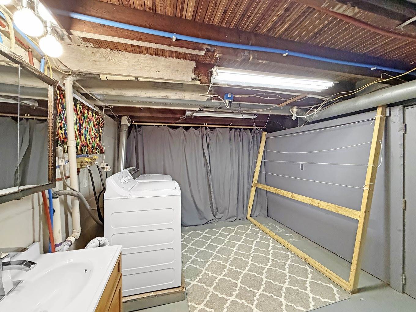 510 West Dewey Street, Freeport, IL 61032