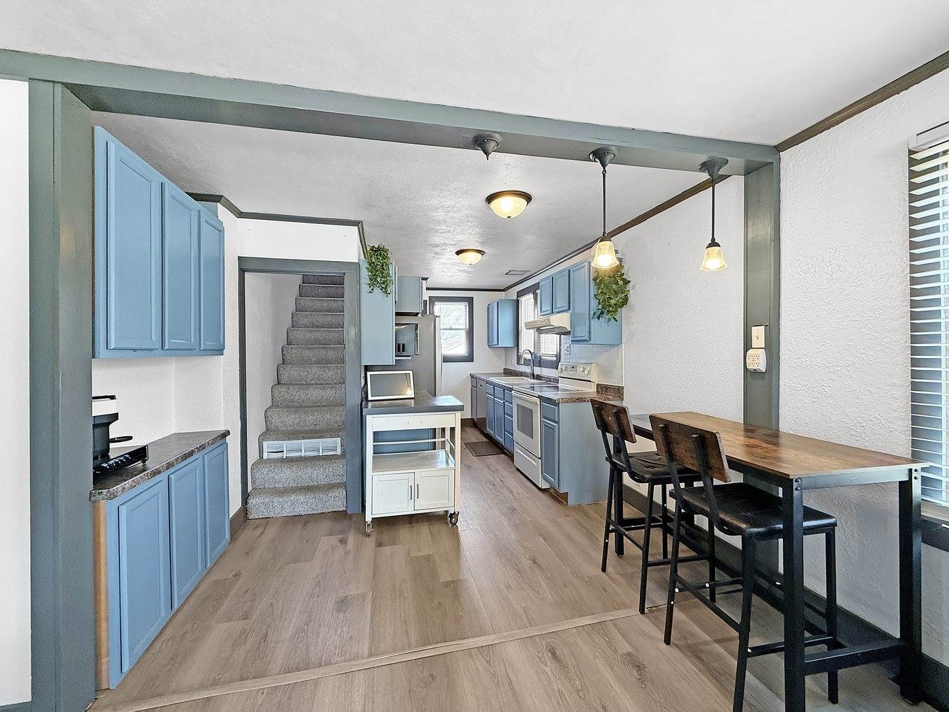 510 West Dewey Street, Freeport, IL 61032