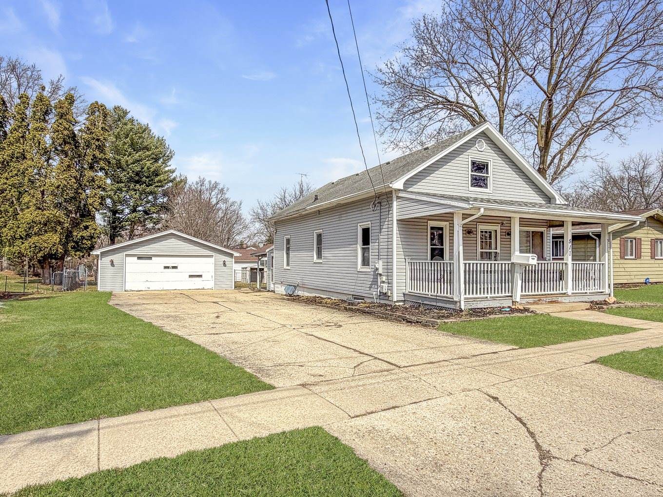 510 West Dewey Street, Freeport, IL 61032