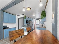 510 West Dewey Street, Freeport, IL 61032