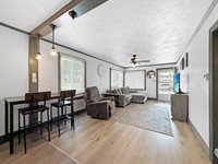 510 West Dewey Street, Freeport, IL 61032